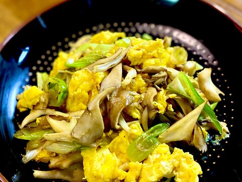ふわふわ卵✨まいたけと卵の和風炒め【和食・副菜】
